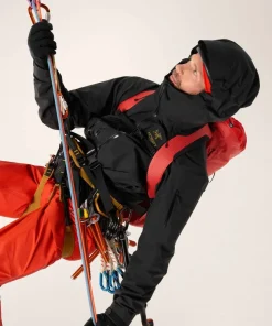 Arc'teryx Men's Alpha SV Jacket 24k Black