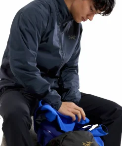 Arc'teryx Men's Atom Jacket Black Sapphire