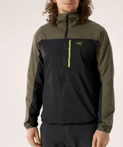 Arc'teryx Men's Squamish Hoody Spotlight
