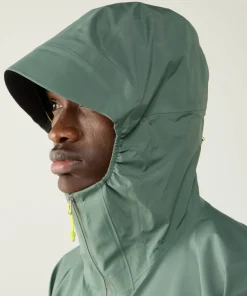 Haglöfs Men's L.I.M Airak 2,5L Jacket Chlorophyll Green
