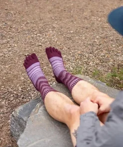 Injinji Outdoor Midweight Crew Wool Garnet
