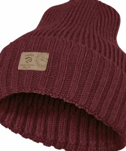 Ivanhoe Ipsum Hat Ruby Wine