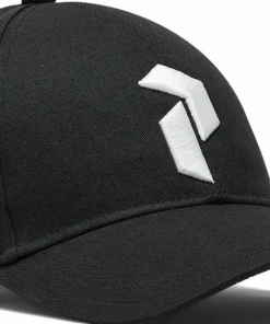 Peak Performance Retro Cap Black