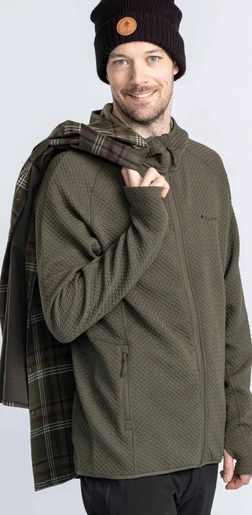 Pinewood Men's Everyday Travel Full Zip Sweater