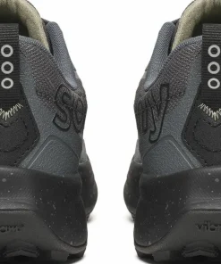 Saucony Men's Peregrine 16 Carbon/black