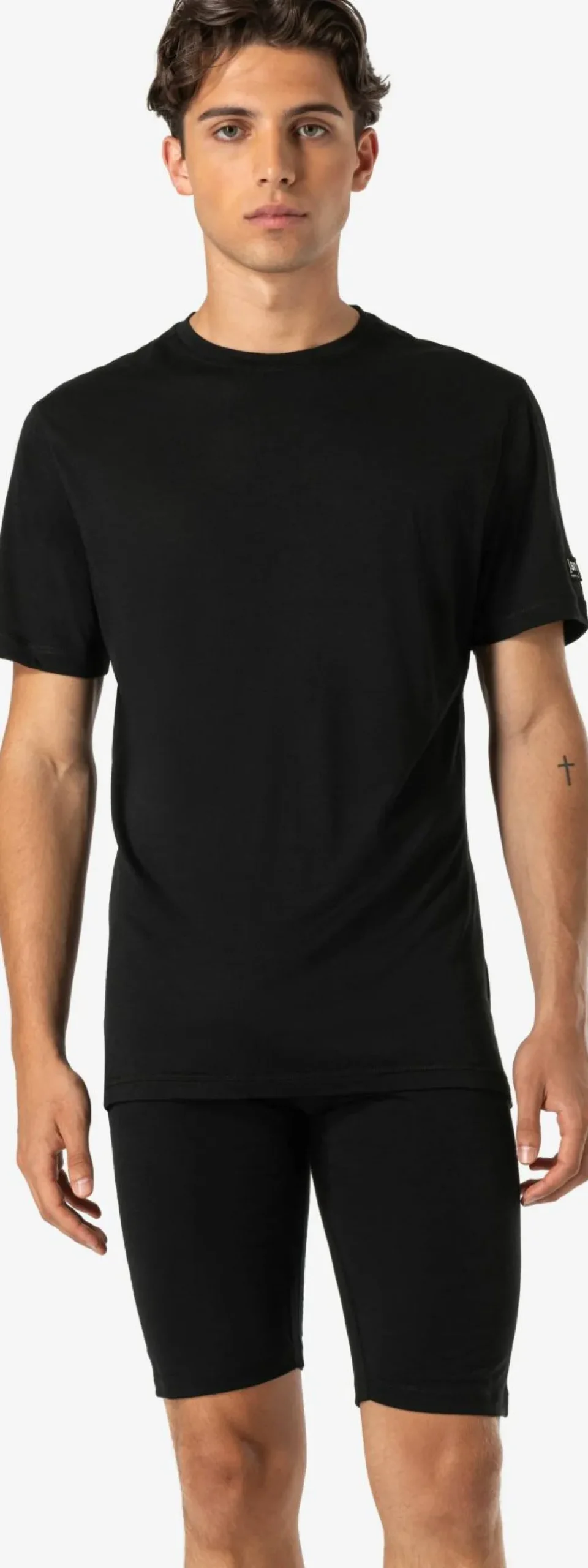 super.natural Men's Sierra140 Tee Jet Black